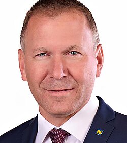 Stefan Lang Stefan Lang